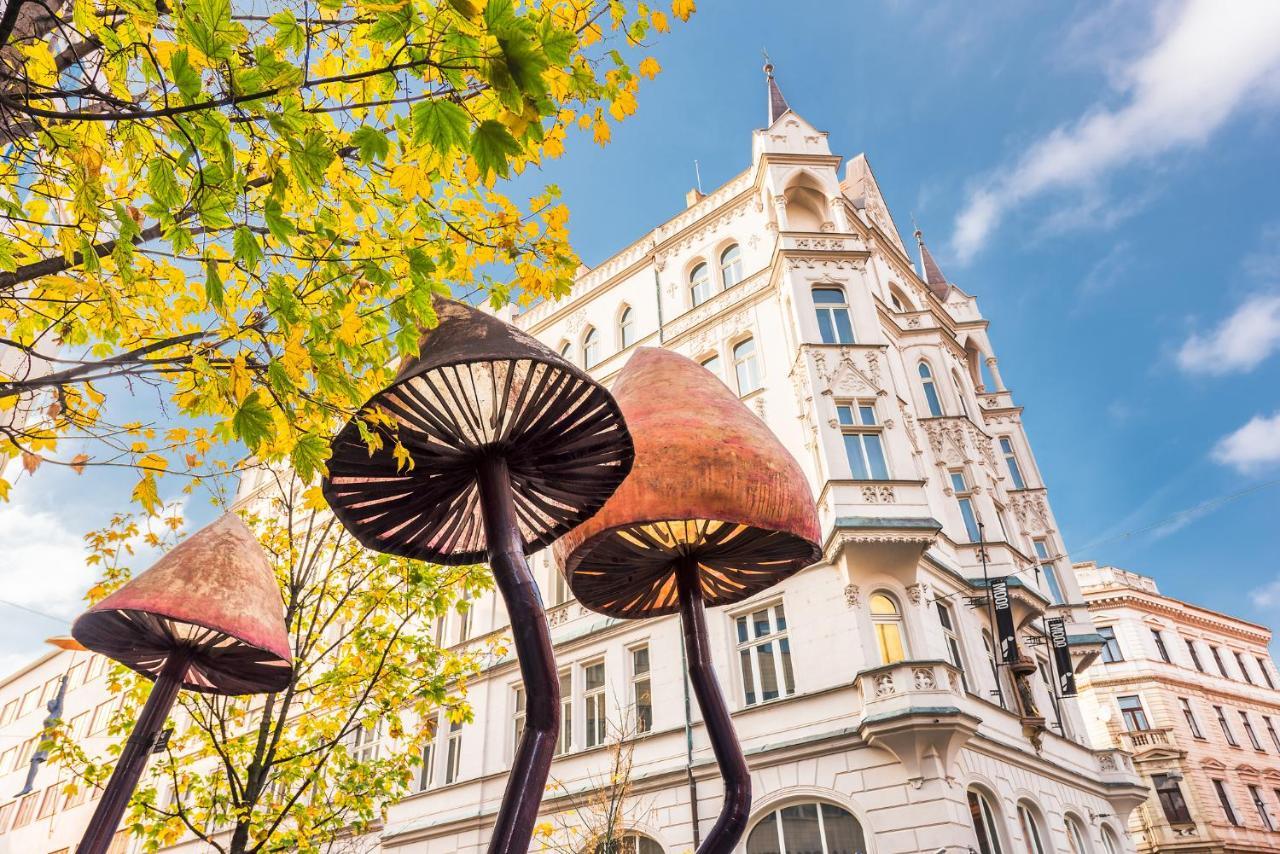 Mooo Downtown Aparthotel Praha Bagian luar foto