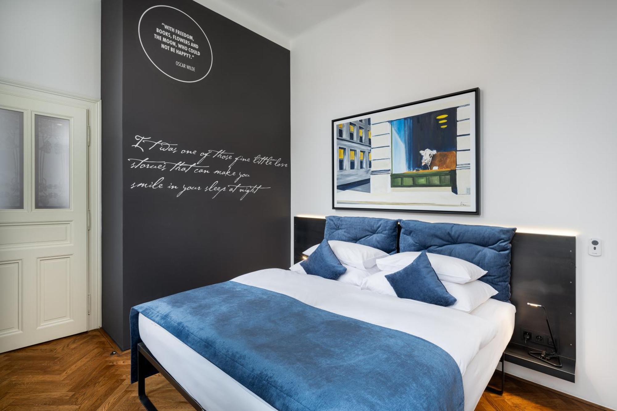Mooo Downtown Aparthotel Praha Bagian luar foto