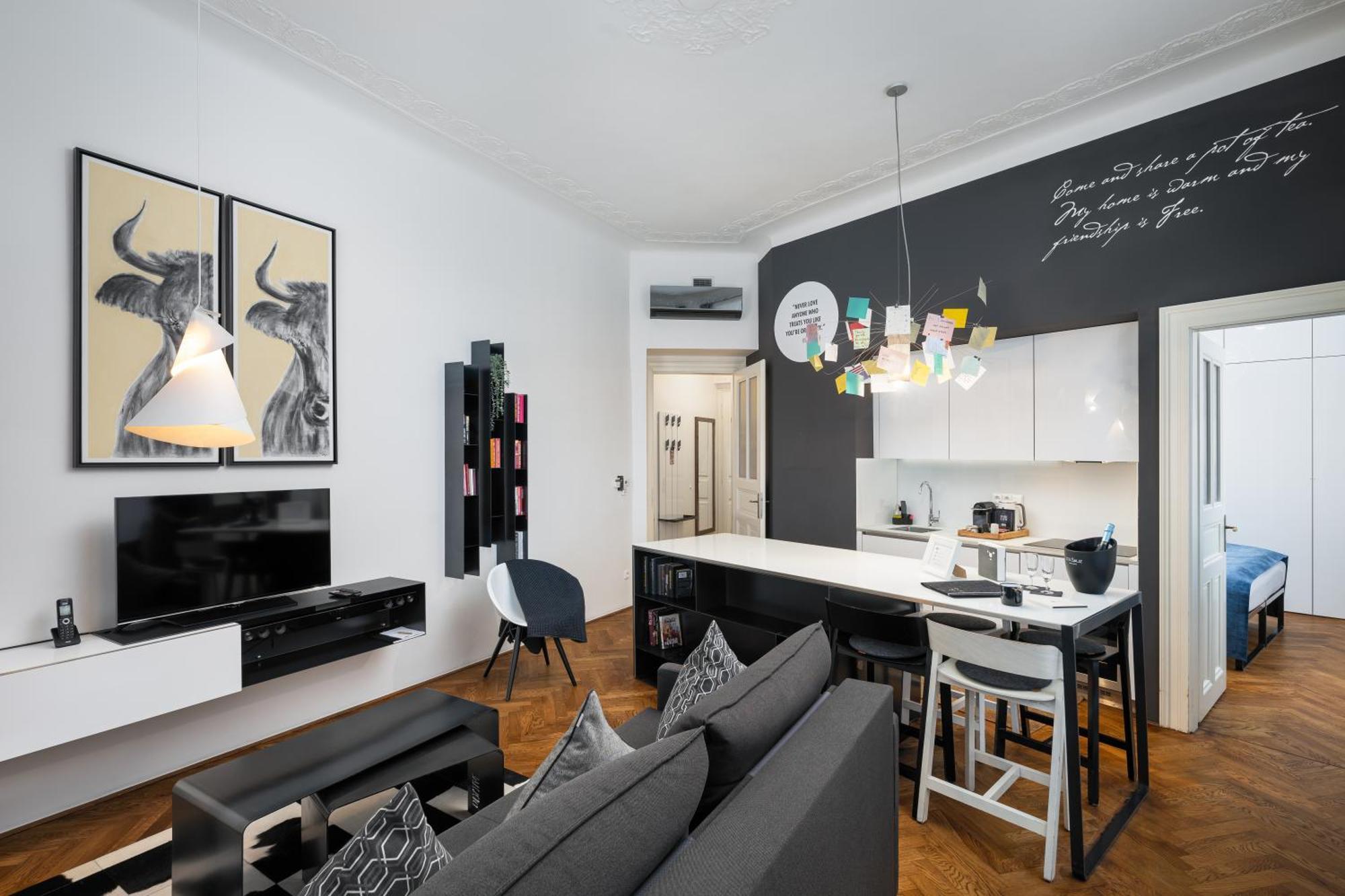Mooo Downtown Aparthotel Praha Bagian luar foto