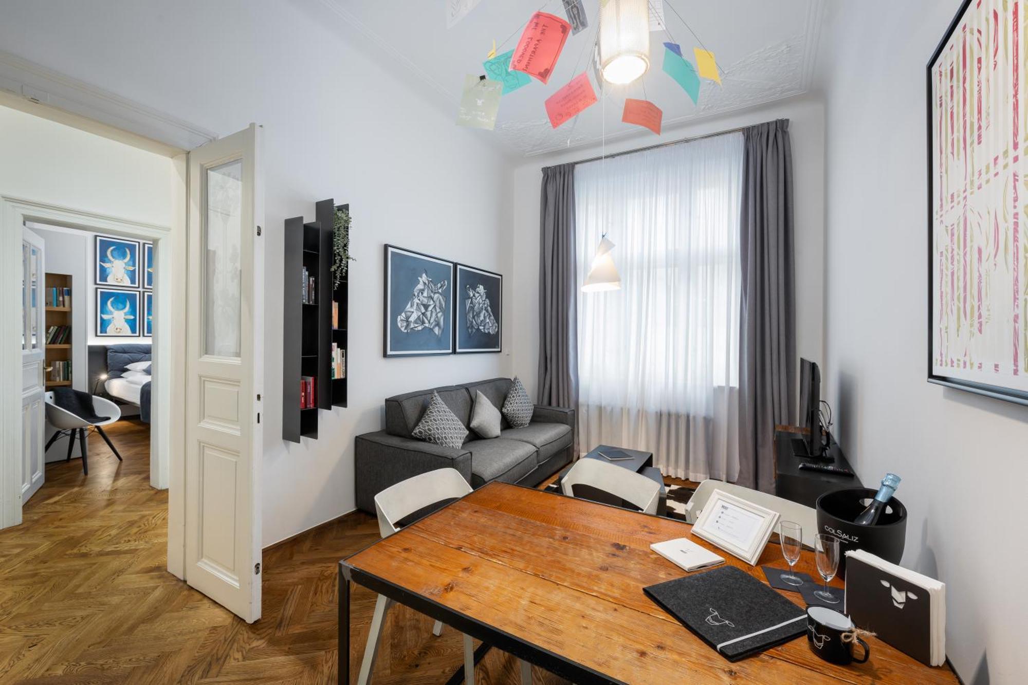 Mooo Downtown Aparthotel Praha Bagian luar foto