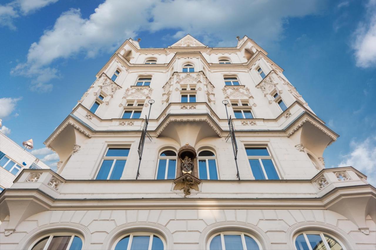 Mooo Downtown Aparthotel Praha Bagian luar foto